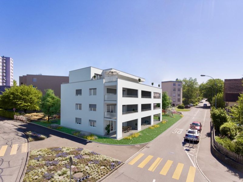 Weisses Mehrfamilienhaus an der Amriswilerstrasse in Weinfelden
